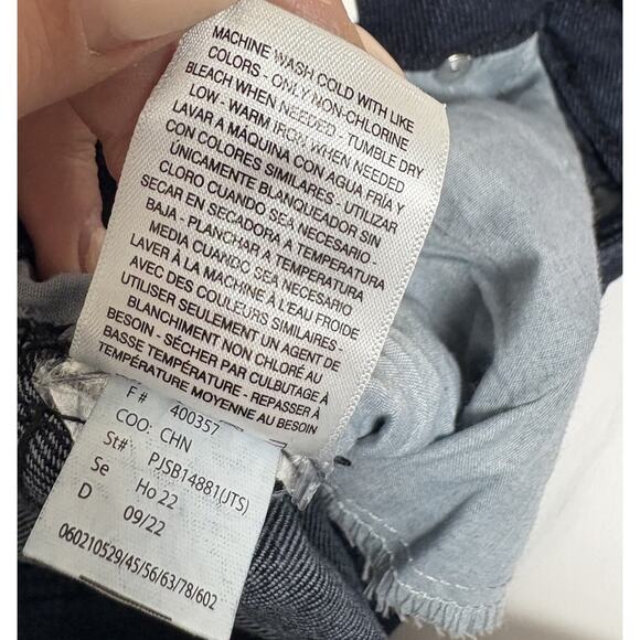 Jessica Simpson Flirt Straight Boot Jeans 18W Dark Wash Distressed Denim NWT - Picture 10 of 10